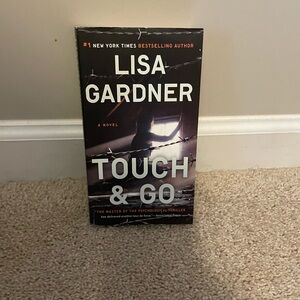 Touch & Go - Lisa Gardner